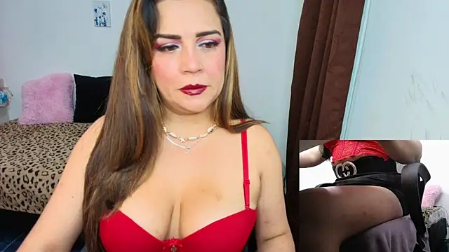 Snapshot of Paulina-Becerraa chatting on 3, 7, 2026 Paulina-Becerraa online show from 3, 7, 2026