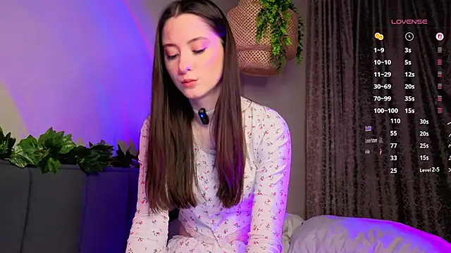 KayleeAgney online show from 5, 12, 2025