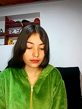 hotwife26 online show from 18, 2, 2026