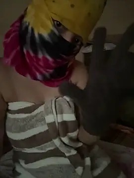 crazy111girl online show from 12, 2, 2026