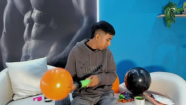 ender h0t online show from 12, 10, 2025