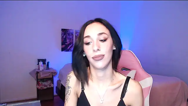 Sofia Amour online show from 28, 9, 2025