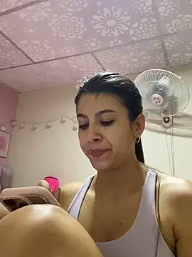 Snapshot of Lenapink19 chatting on 30, 9, 2025 Lenapink19 online show from 30, 9, 2025