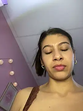 Lenapink19 online show from 6, 5, 2026