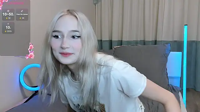Snapshot of l1sa_spears chatting on 8, 9, 2025 l1sa spears online show from 8, 9, 2025