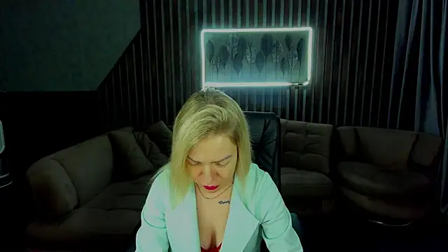 Snapshot of Anna_Snows chatting on 12, 10, 2025 Anna Snows online show from 12, 10, 2025