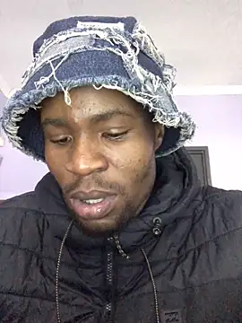 Snapshot of broskies777 chatting on 25, 9, 2025 broskies777 online show from 25, 9, 2025