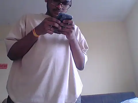 Snapshot of dream32222 chatting on 24, 9, 2025 dream32222 online show from 24, 9, 2025
