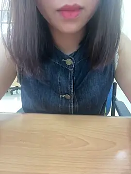 Snapshot of -NhaKy22 chatting on 9, 4, 2026 -NhaKy22 online show from 9, 4, 2026