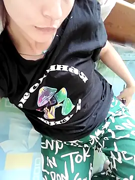 Jenevaonlovex online show from 18, 9, 2025