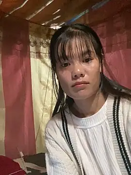 Snapshot of PhanHaa chatting on 11, 9, 2025 PhanHaa online show from 11, 9, 2025