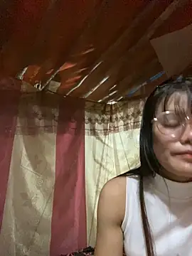 Snapshot of PhanHaa chatting on 16, 9, 2025 PhanHaa online show from 16, 9, 2025