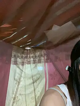 Snapshot of PhanHaa chatting on 23, 9, 2025 PhanHaa online show from 23, 9, 2025