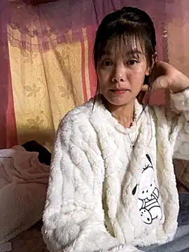 Snapshot of PhanHaa chatting on 5, 12, 2025 PhanHaa online show from 5, 12, 2025