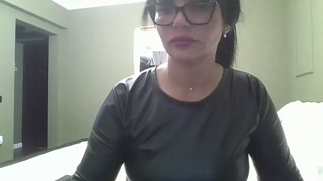 Ella sweety00 online show from 10, 6, 2026