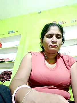 Hot-piuy online show from 18, 9, 2025