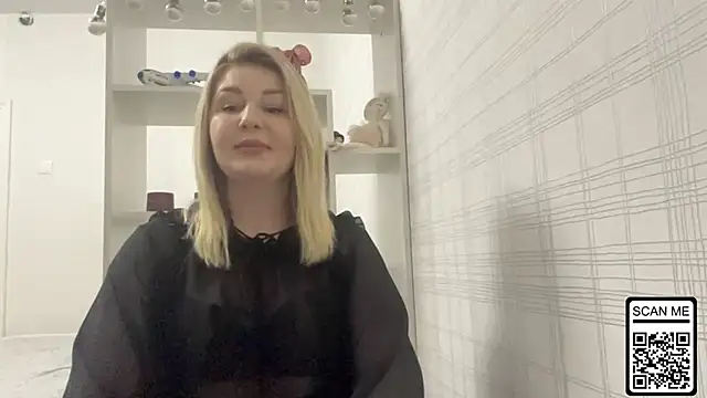 Blondie xoxoxo online show from 16, 1, 2026