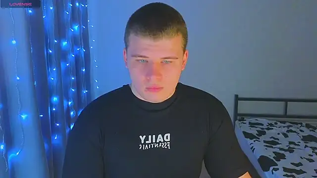 kittenmurr online show from 26, 11, 2025