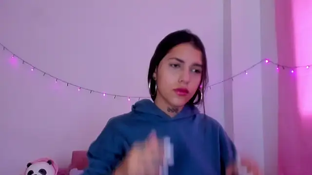 Snapshot of Abby_roussee chatting on 6, 10, 2025 Abby roussee online show from 6, 10, 2025