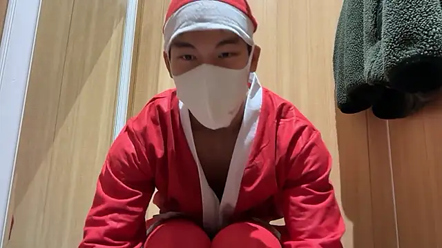 masucle216 online show from 18, 12, 2025