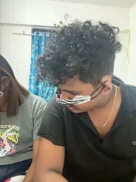 Snapshot of Cutie_Shruti chatting on 11, 11, 2025 Cutie Shruti online show from 11, 11, 2025