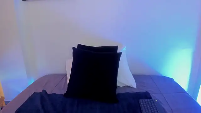 Sophia Blazee online show from 15, 9, 2025