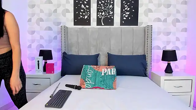 natasha moreno online show from 26, 3, 2026