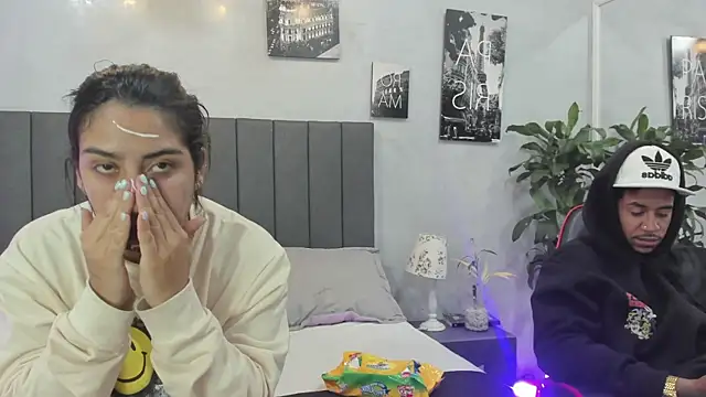 violet and myers online show from 23, 9, 2025