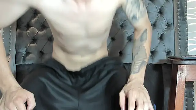 Snapshot of MARCUS_SMITHH1 chatting on 12, 9, 2025 MARCUS SMITHH1 online show from 12, 9, 2025