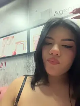 PippyPamXXX online show from 17, 4, 2026