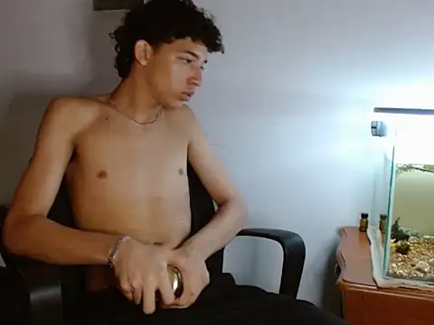 Xtremeplay 18 online show from 25, 9, 2025