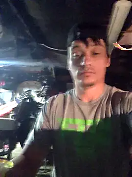 Snapshot of twistafatpipe chatting on 9, 10, 2025 twistafatpipe online show from 9, 10, 2025