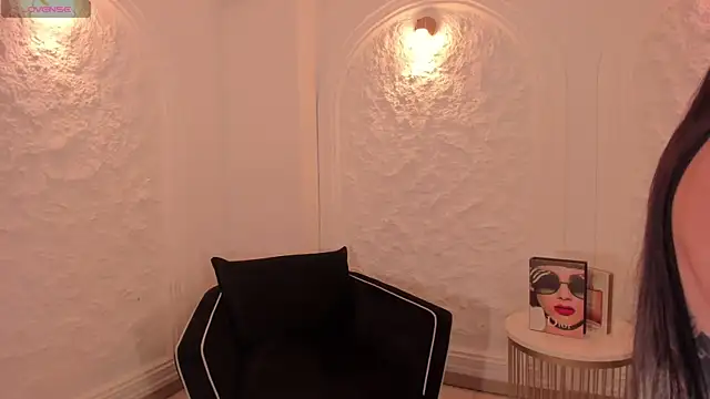 MilaColeman online show from 20, 12, 2025