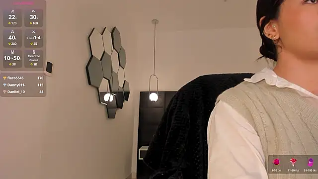 MilaColeman online show from 3, 2, 2026