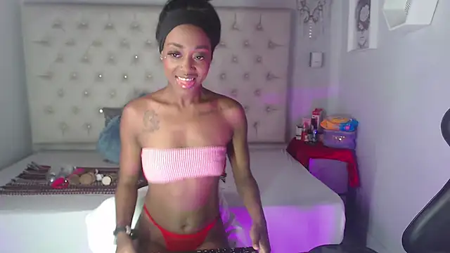 Snapshot of candyy_ebony chatting on 7, 11, 2025 candyy ebony online show from 7, 11, 2025