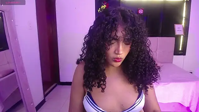 Snapshot of emiily_smith1 chatting on 4, 10, 2025 emiily smith1 online show from 4, 10, 2025