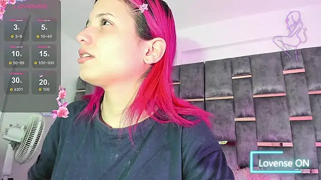 Mitsury foxx online show from 2, 10, 2025