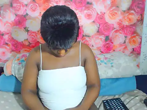 MiniMinaj online show from 14, 12, 2025