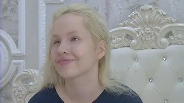 EllieFrosty  online show from 14, 5, 2026