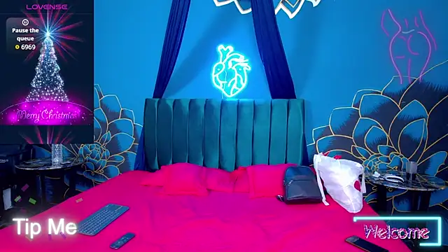 Maylu Fox online show from 20, 11, 2025