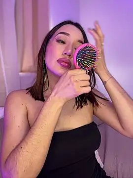 Bella-taylorr online show from 11, 5, 2026