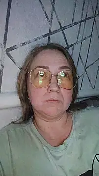 Kiss Eva online show from 7, 12, 2024