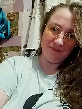 Kiss Eva online show from 22, 12, 2024