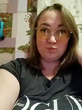 Kiss Eva online show from 5, 1, 2025