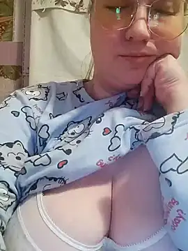 Kiss Eva online show from 28, 1, 2025