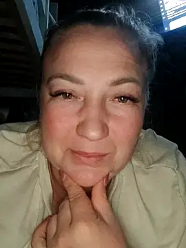 Kiss Eva online show from 13, 9, 2025