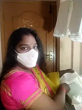 Snapshot of Megha_21 chatting on 5, 11, 2025 Megha 21 online show from 5, 11, 2025