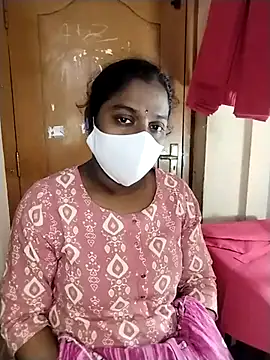 Snapshot of Megha_21 chatting on 18, 11, 2025 Megha 21 online show from 18, 11, 2025