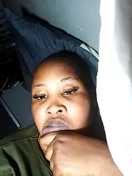 OCEANSQUITERXXX online show from 31, 10, 2025