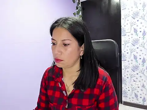 Megan Collinss  online show from 6, 11, 2025